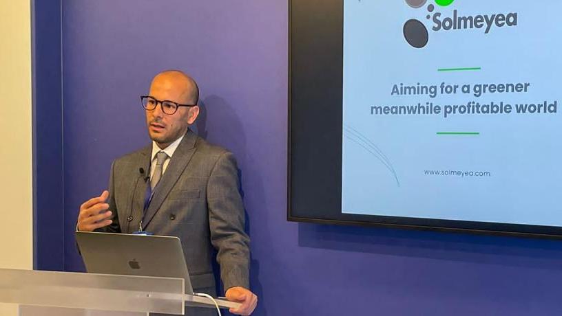 Vasilis Stenos at a speaking engagement