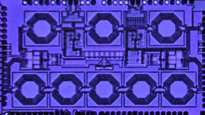Microphotograph of the Columbia Engineering single-chip circulator with watt-level power handling