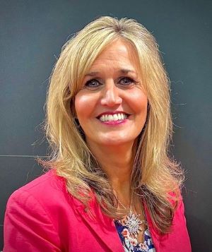 Ann Schoeb Headshot