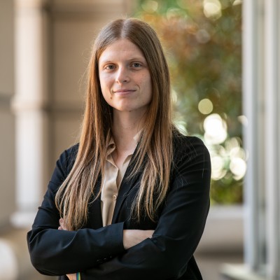 headshot of silvia sellan