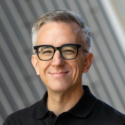headshot of Chris Murphy