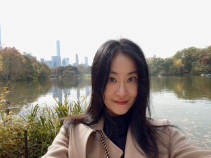 Yahui Huang headshot
