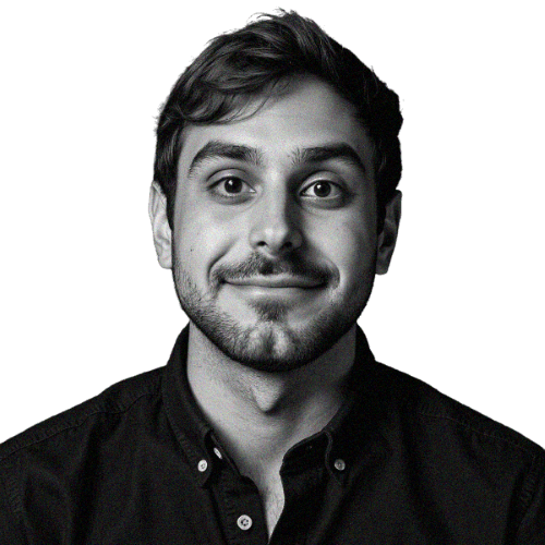 Aleksander Hołyński headshot