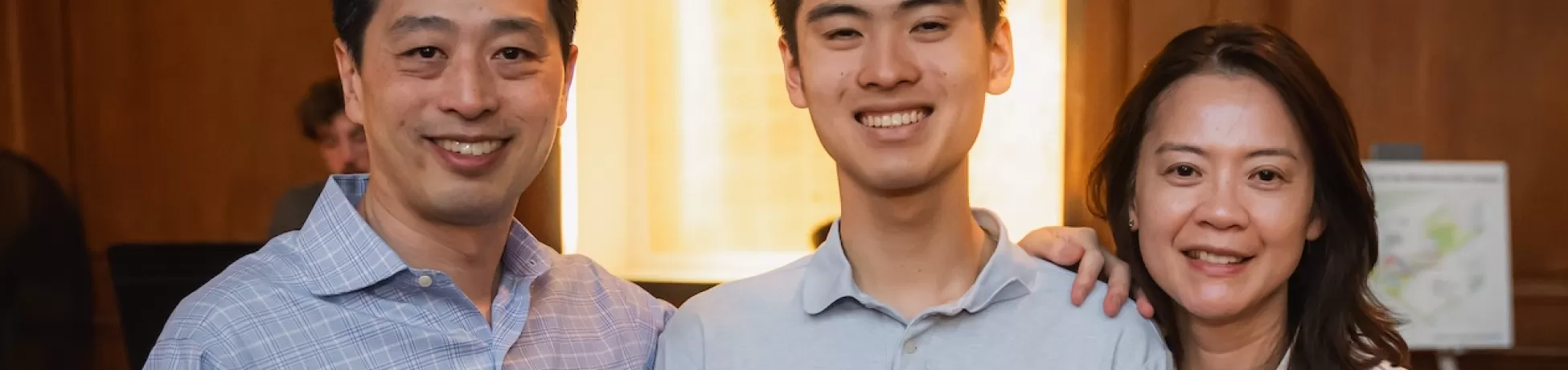 A Columbia Engineering student and their parents