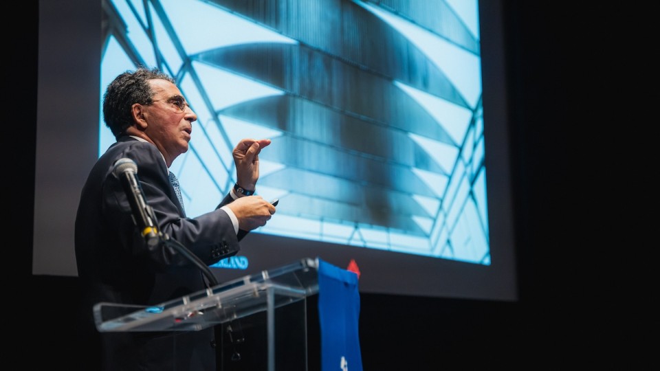 Santiago Calatrava speaking at the Magill Lecture Series