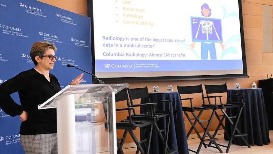 Despina Kontos leading presentation for the Center for Innovation in Imaging Biomarkers and Integrated Diagnostics 