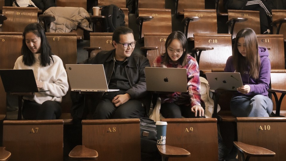 Students in Mahir Yavuz's PDL session, Product Management with AI