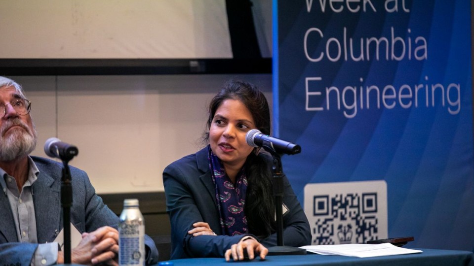 Greeshma Gadikota moderating a panel during the Lenfest Center for Sustainable Energy at Columbia University.