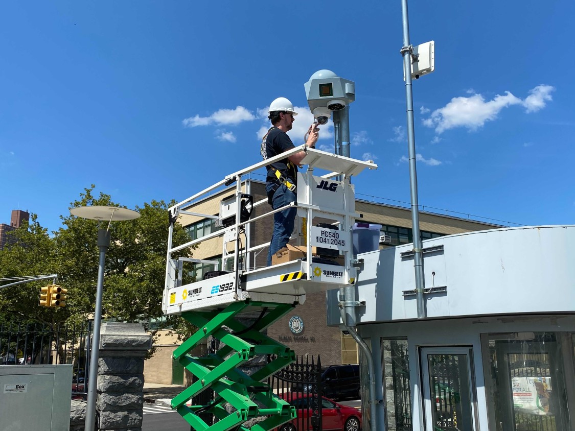 Jakub Kolodziejski (Rutgers/WINLAB) installed one of the COSMOS medium nodes, composed of mmWave radios, sub-6GHz radios and cameras.