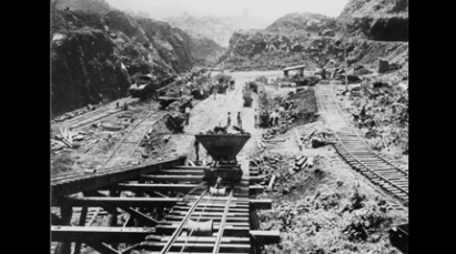 The Panama canal being built