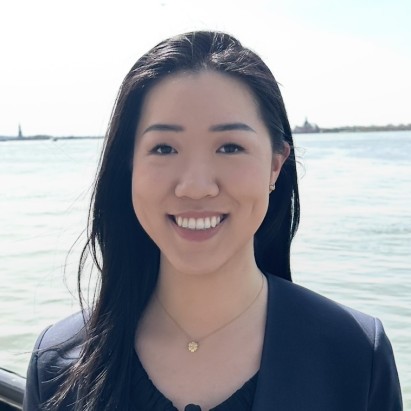 headshot of Helen Yu