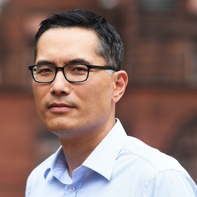 Sam Sia headshot