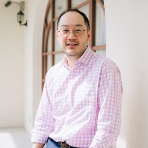 Richard Song headshot